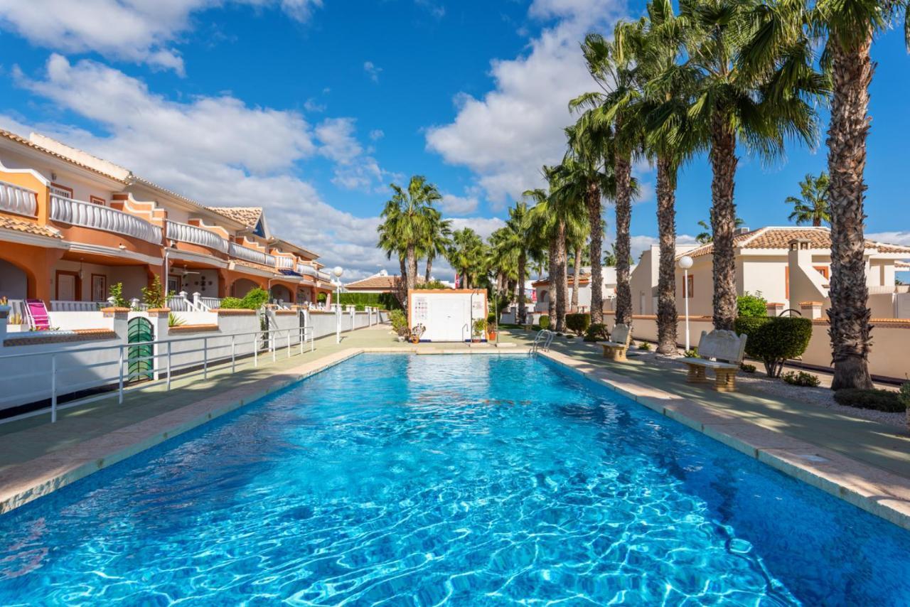 A Beautiful 2 Bedroom Townhouse - Las Cerezas 克萨达城 外观 照片