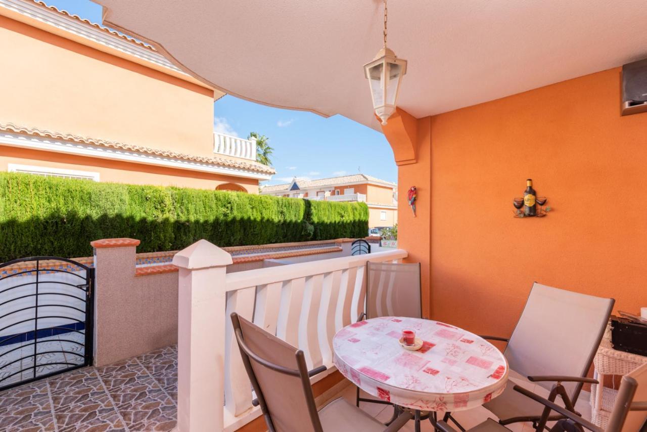 A Beautiful 2 Bedroom Townhouse - Las Cerezas 克萨达城 外观 照片