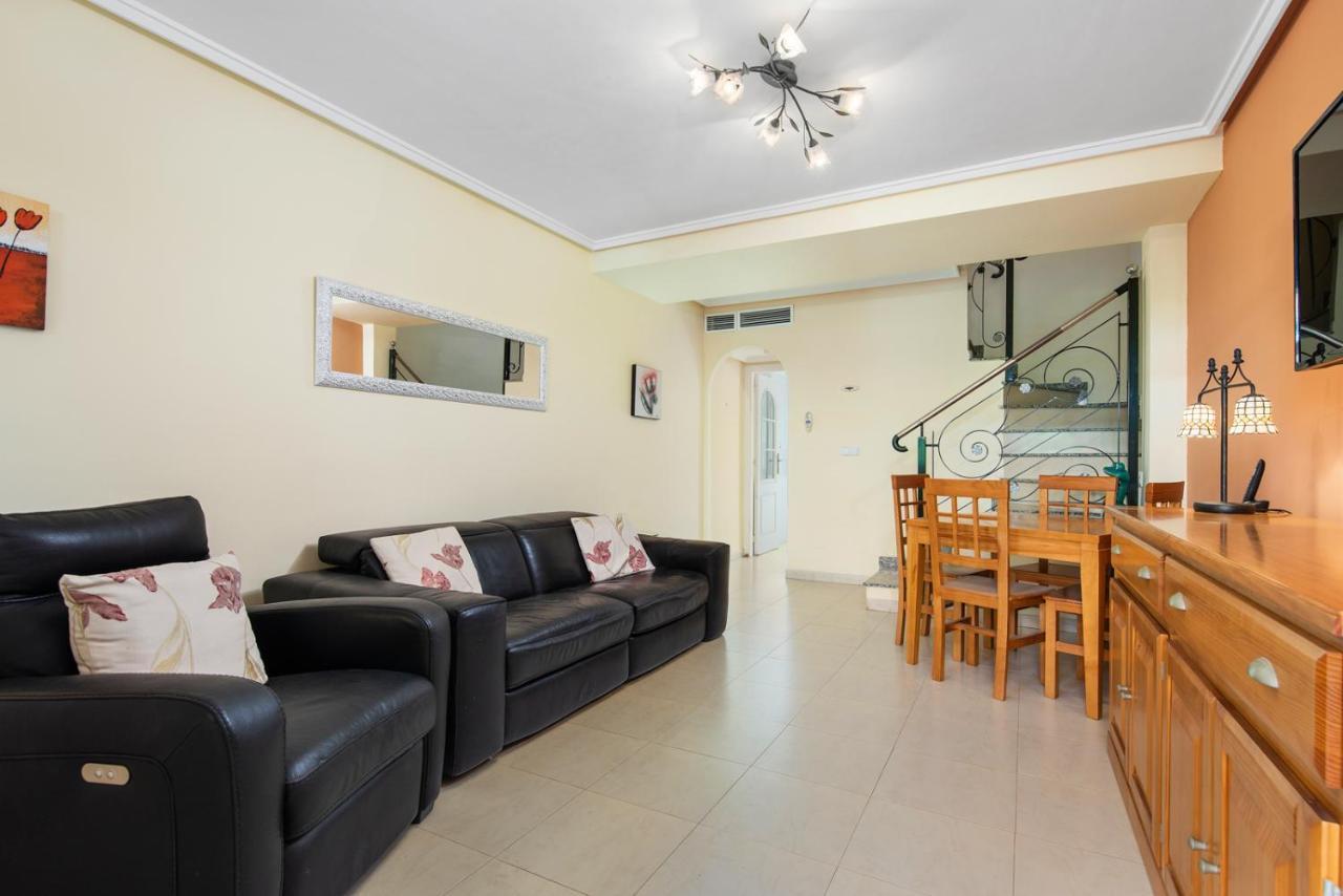 A Beautiful 2 Bedroom Townhouse - Las Cerezas 克萨达城 外观 照片